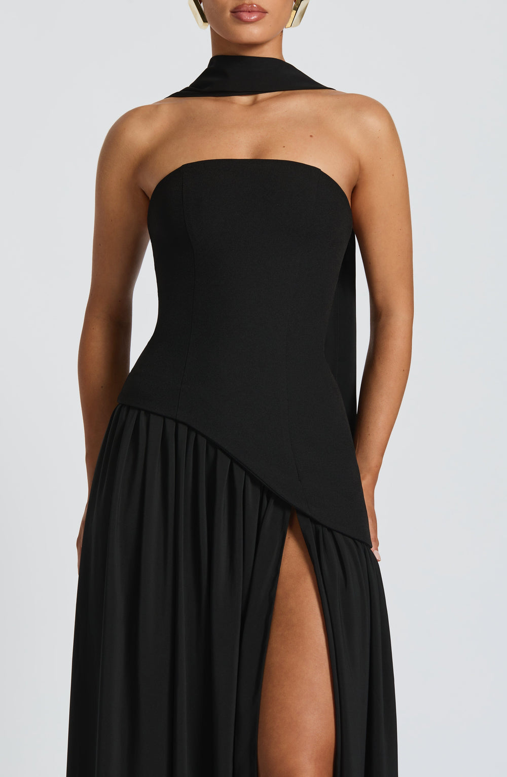 Aria – Sculpted Strapless Flow Maxi Dress