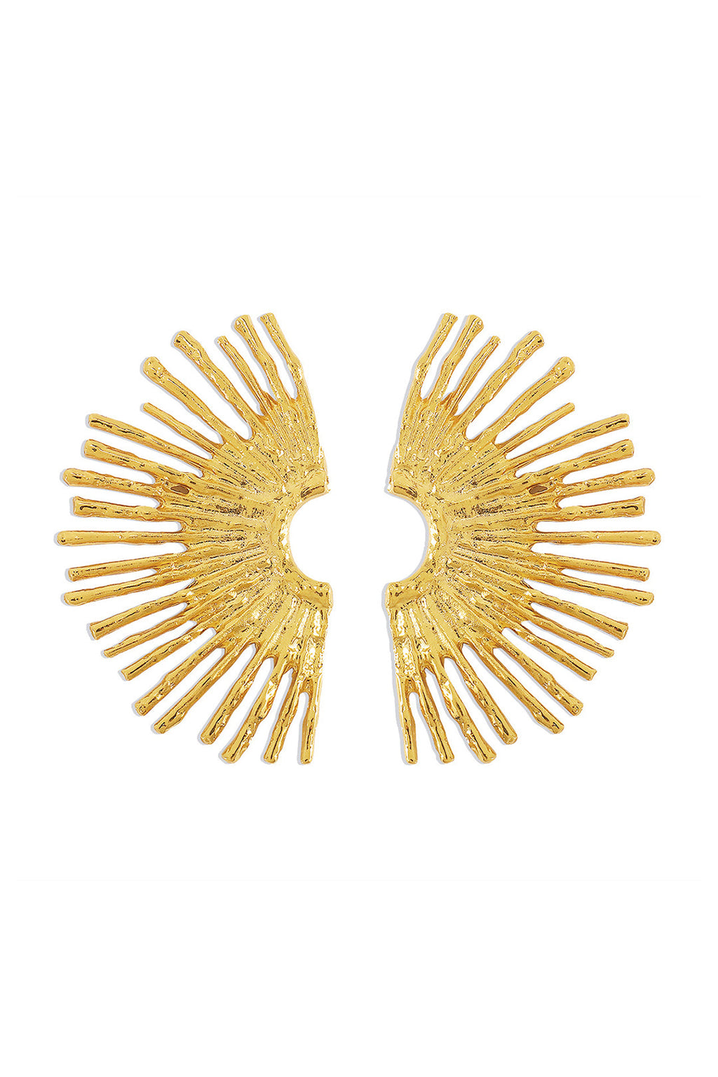 Pendientes de metal con borde ondulado