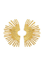 Pendientes de metal con borde ondulado