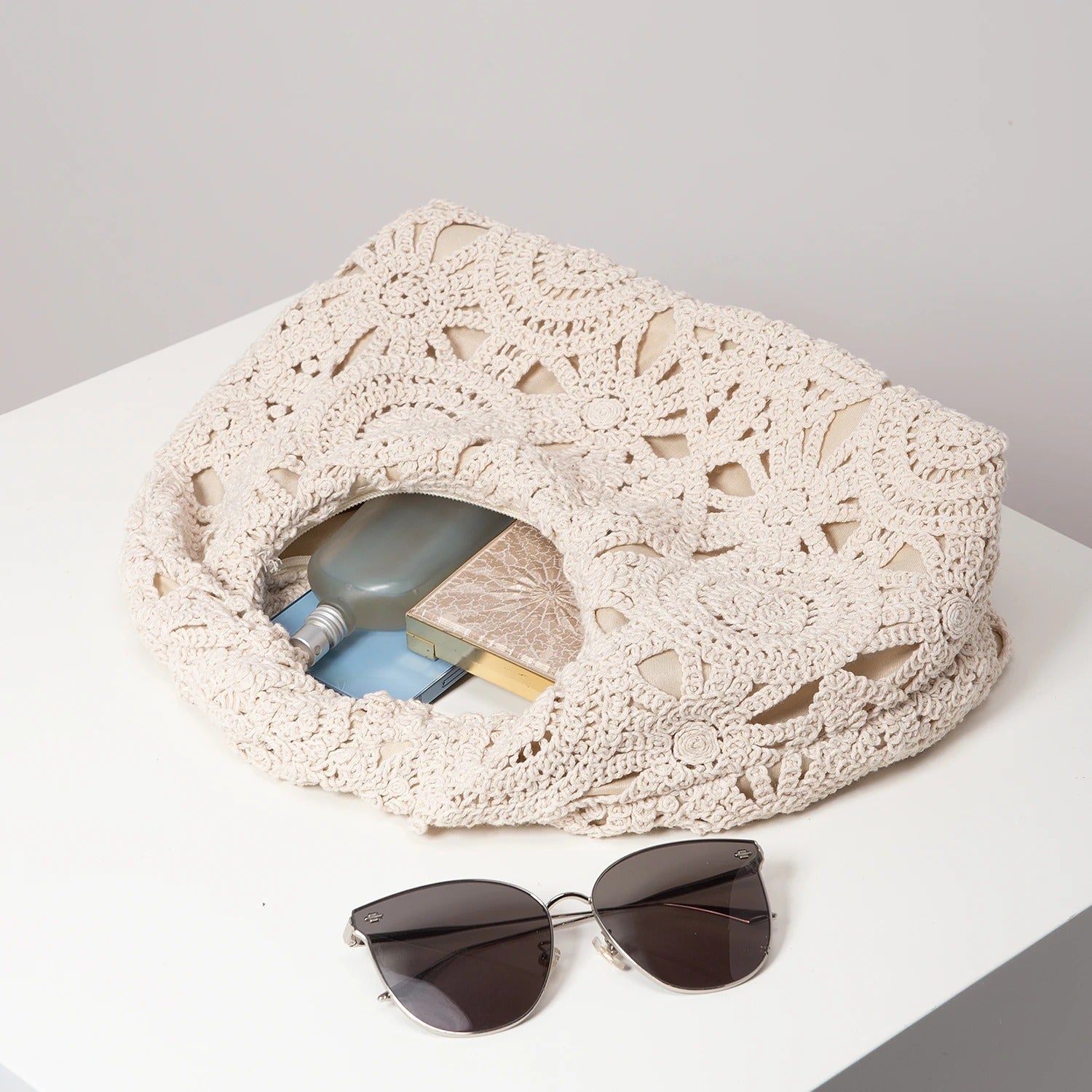 Luna’s Bohemian Crochet Handle Bag