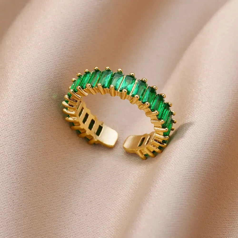 Luna’s Golden Gemstone Ring