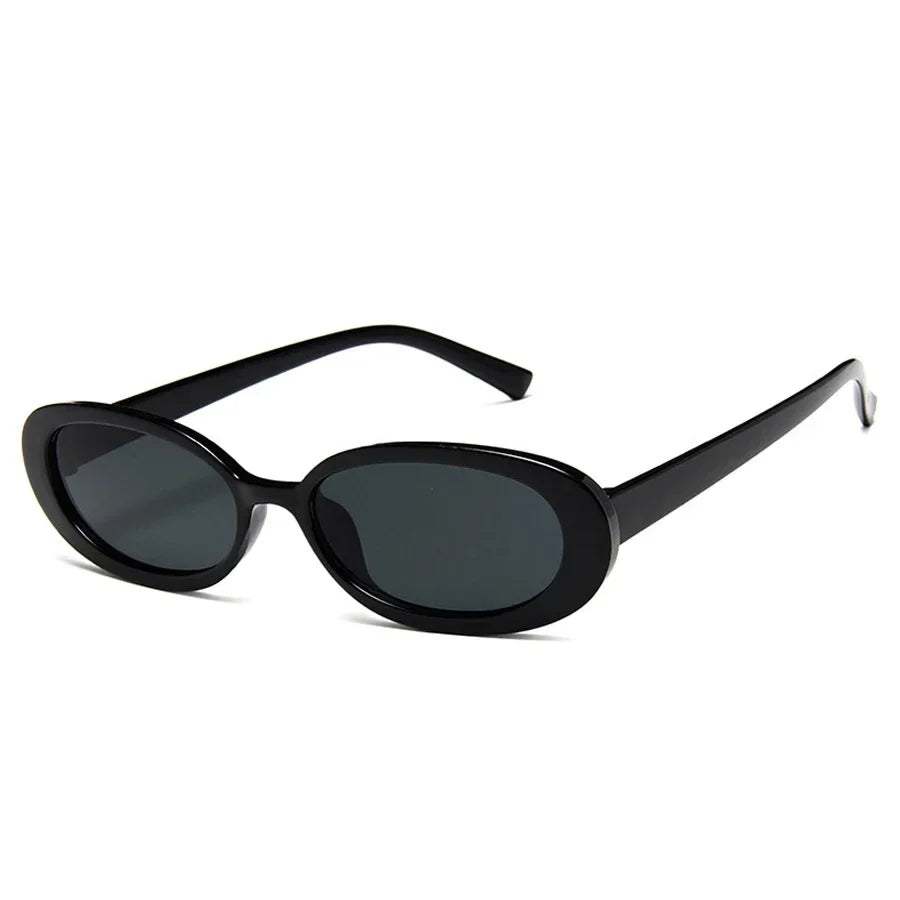 Luna’s Vintage Allure Oval Sunglasses